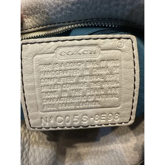 Coach White and Brown Leather Shoulder Bag with Slouchy Silhouette - Picture 8 of 9